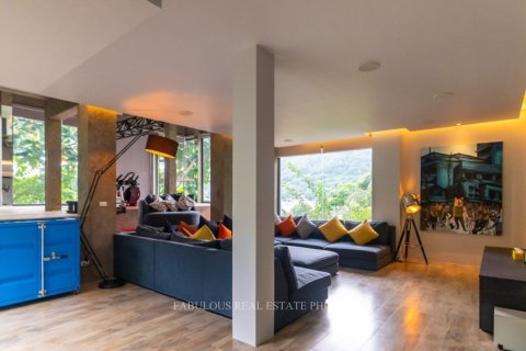 Villa in Patong, Thailand 7 Schlafzimmer № 179761 - Foto 9