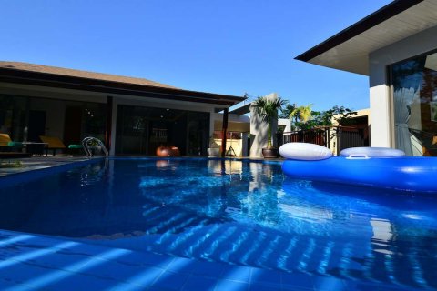 Casa de 3 dormitorios en Phuket, Tailandia № 65644