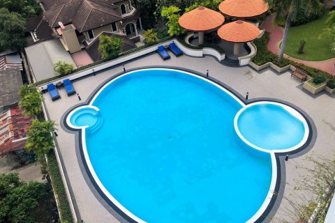 Condominio de 3 dormitorios en Bangkok, Tailandia № 65898 - foto 18