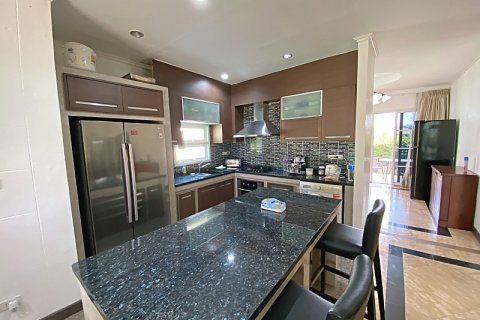 Chalet de 3 dormitorios en Hua Hin, Tailandia № 168284 - foto 20