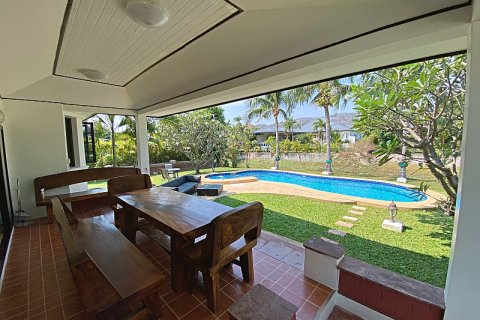 Chalet de 3 dormitorios en Hua Hin, Tailandia № 168284 - foto 29