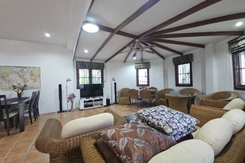 Chalet de 3 dormitorios en Hua Hin, Tailandia № 168317 - foto 7