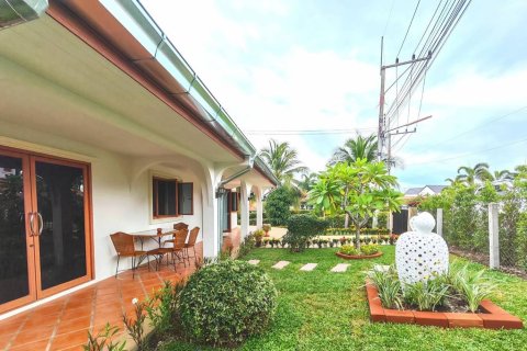 Chalet de 3 dormitorios en Hua Hin, Tailandia № 168317 - foto 3
