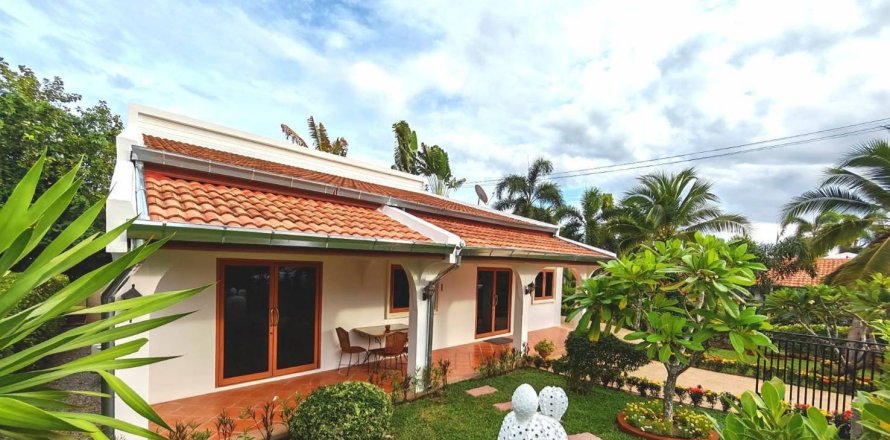 Chalet de 3 dormitorios en Hua Hin, Tailandia № 168317