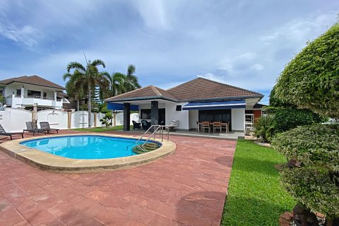 Chalet de 3 dormitorios en Hua Hin, Tailandia № 168316 - foto 2