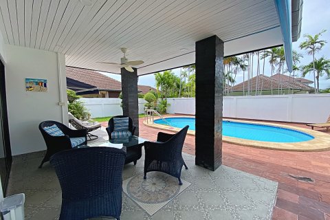 Chalet de 3 dormitorios en Hua Hin, Tailandia № 168316 - foto 6