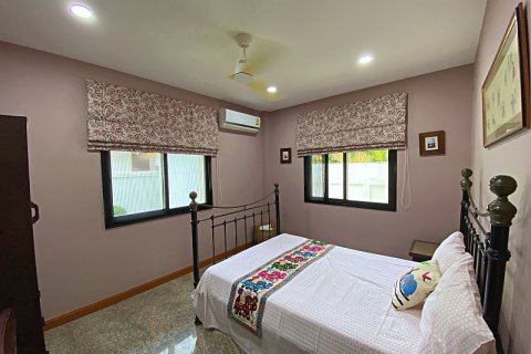 Chalet de 3 dormitorios en Hua Hin, Tailandia № 168316 - foto 25