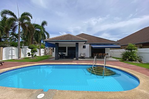 Chalet de 3 dormitorios en Hua Hin, Tailandia № 168316 - foto 3
