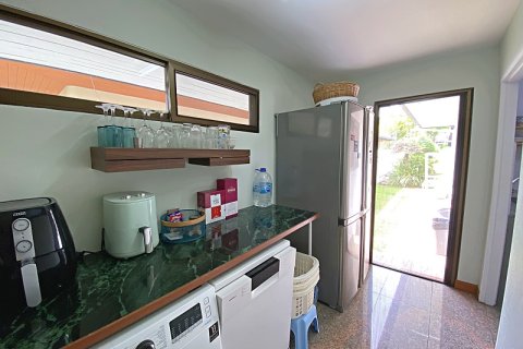 Chalet de 3 dormitorios en Hua Hin, Tailandia № 168316 - foto 18