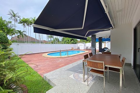 Chalet de 3 dormitorios en Hua Hin, Tailandia № 168316 - foto 5