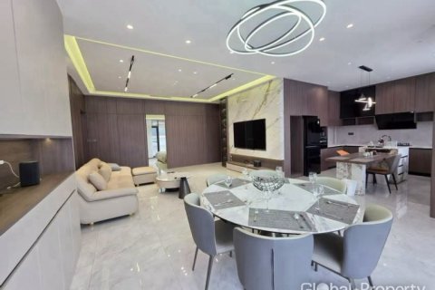 บ้านในพัทยา, ประเทศไทย 6 ห้องนอน № 233718 - รูปถ่าย 9