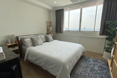 Eigentumswohnung in Watthana, Bangkok, Thailand, 3 Schlafzimmer № 200752 - Foto 17