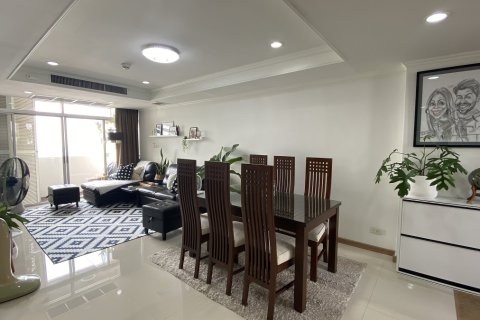Eigentumswohnung in Watthana, Bangkok, Thailand, 3 Schlafzimmer № 200752 - Foto 19