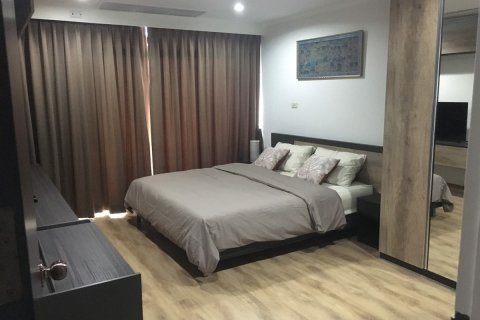 Eigentumswohnung in Watthana, Bangkok, Thailand, 3 Schlafzimmer № 200752 - Foto 2