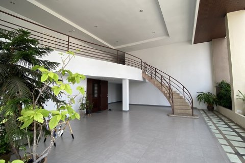 Eigentumswohnung in Watthana, Bangkok, Thailand, 3 Schlafzimmer  № 200753 - Foto 15