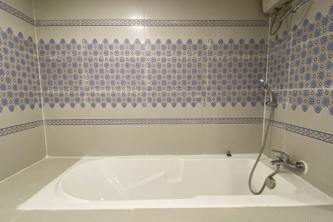 Condo in Watthana, Bangkok, Thailand, 3 bedrooms № 200754 - photo 5