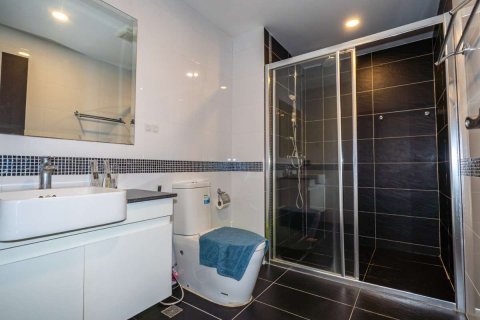 Condominio de 1 dormitorio en Chiang Mai, Tailandia № 205535 - foto 3