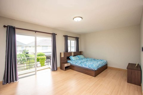 Casa de 4 dormitorios en Chiang Mai, Tailandia № 205537 - foto 12