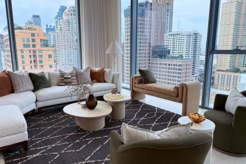 Condo in Bangkok, Thailand, 2 bedrooms № 158840 - photo 2