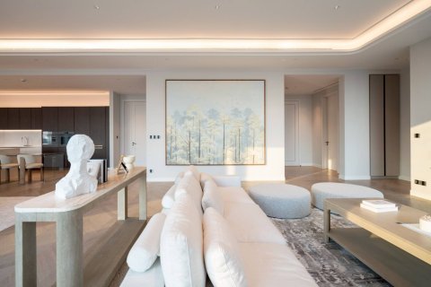 Condominio de 3 dormitorios en Bangkok, Tailandia № 180409 - foto 18