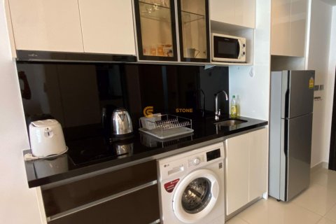 Condominio de 1 dormitorio en Pattaya, Tailandia № 209759 - foto 4