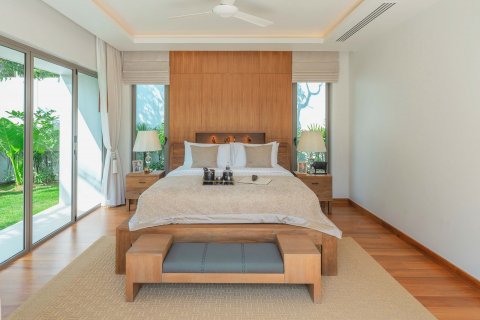 Chalet de 3 dormitorios en Phuket, Tailandia № 165608 - foto 4