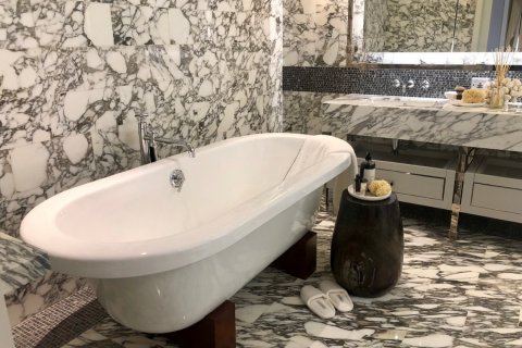 Condominio de 2 dormitorios en Bangkok, Tailandia № 181019 - foto 10