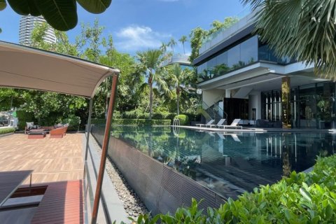 Condominio de 4 dormitorios en Bangkok, Tailandia № 181017 - foto 11