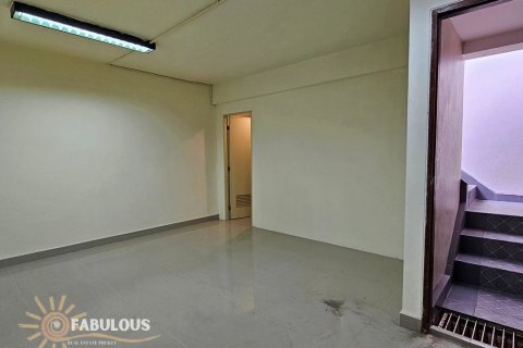 Chalet de 3 dormitorios en Pa Klok, Tailandia № 179556 - foto 11