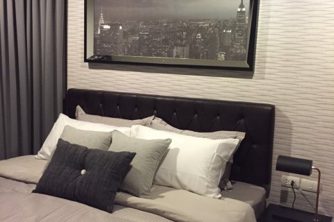 Condo à Phra Khanong, Bangkok, Thaïlande, 2 chambres  № 144204