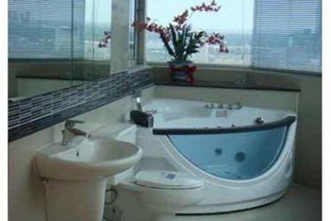 Condominio de 3 dormitorios en Bangkok, Tailandia № 144207 - foto 6