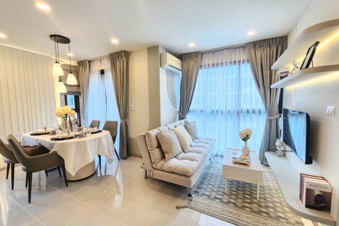 Apartamento de 3 habitaciones en Pattaya, Tailandia № 167046