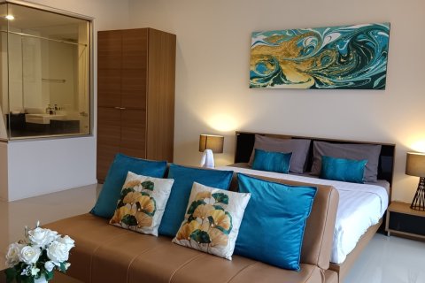 Apartamento de 2 habitaciones en Pattaya, Tailandia № 167048 - foto 9