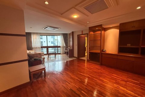 Condo à Bangkok, Thaïlande, 3 chambres № 167036 - photo 4