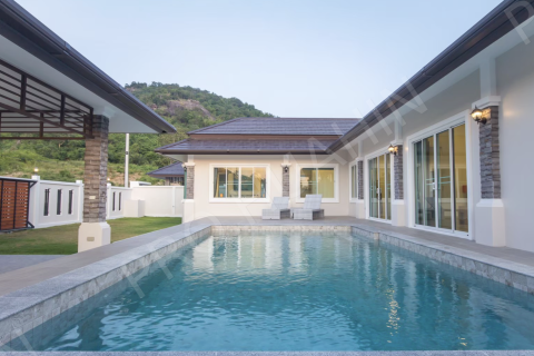 Chalet de 3 dormitorios en Hua Hin, Tailandia № 194788 - foto 18