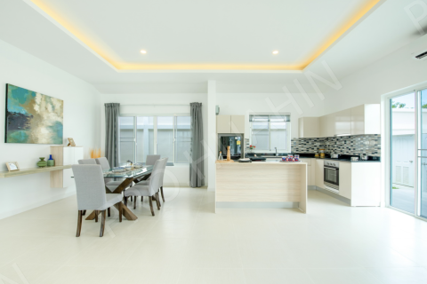 Chalet de 2 dormitorios en Hua Hin, Tailandia № 194791 - foto 7