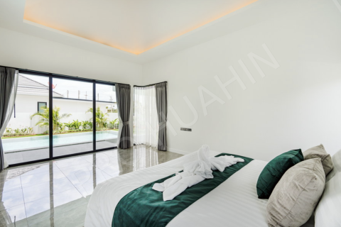 Chalet de 3 dormitorios en Hua Hin, Tailandia № 194787 - foto 7
