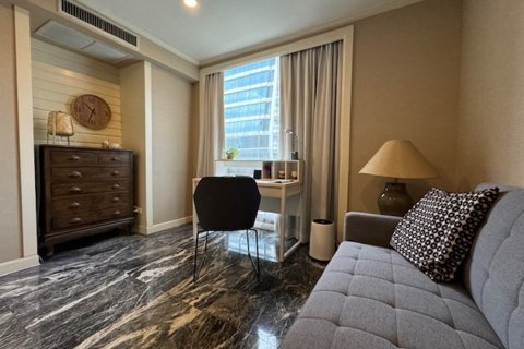 Condo in Bangkok, Thailand, 2 bedrooms № 201214 - photo 5
