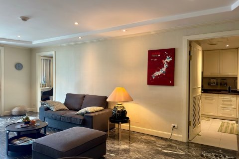 Condo in Bangkok, Thailand, 2 bedrooms № 201214 - photo 9