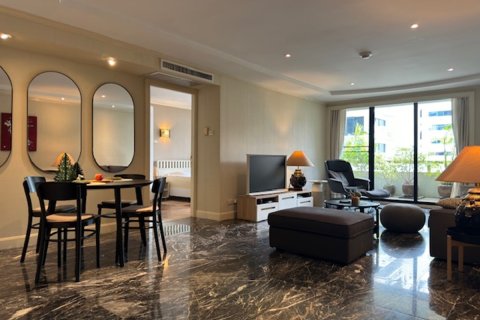 Condo in Bangkok, Thailand, 2 bedrooms № 201214 - photo 3
