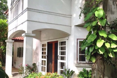 Casa de 4 dormitorios en Saphan Sung, Bangkok, Tailandia № 47616 - foto 7