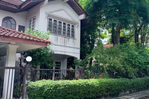 Casa de 4 dormitorios en Saphan Sung, Bangkok, Tailandia № 47616 - foto 8
