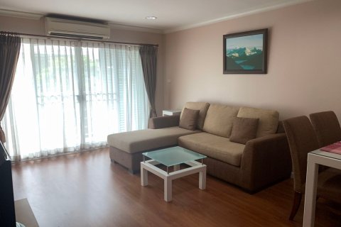 Condominio de 2 dormitorios en Watthana, Bangkok, Tailandia № 47612 - foto 2