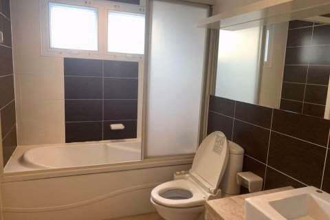 Condominio de 2 dormitorios en Watthana, Bangkok, Tailandia № 47612 - foto 10