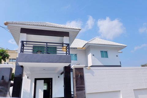 Studio in Pattaya, Thailand № 175593