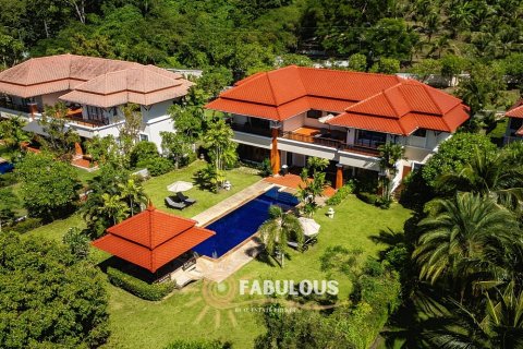 Chalet de 4 dormitorios en Bang Tao, Tailandia № 179320 - foto 2