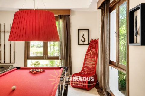 Chalet de 4 dormitorios en Bang Tao, Tailandia № 179320 - foto 12