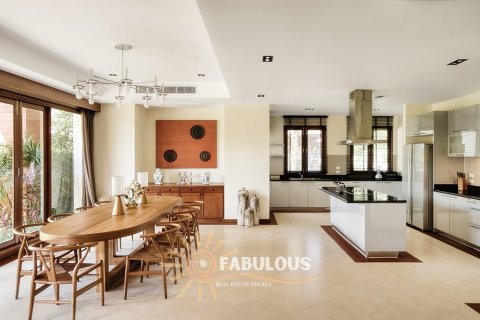 Chalet de 4 dormitorios en Bang Tao, Tailandia № 179320 - foto 8