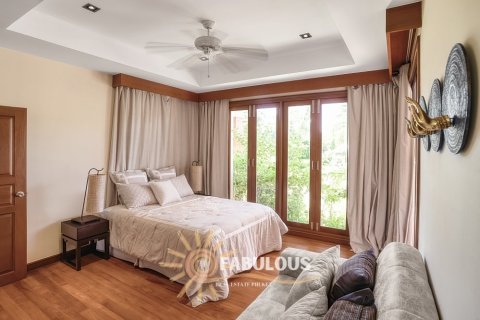 Chalet de 4 dormitorios en Bang Tao, Tailandia № 179320 - foto 13