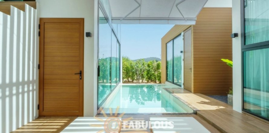 Chalet de 3 dormitorios en Bang Tao, Tailandia № 179319